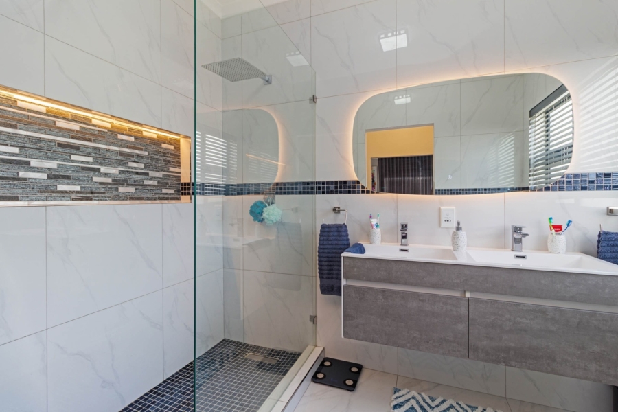 3 Bedroom Property for Sale in Sandown Western Cape